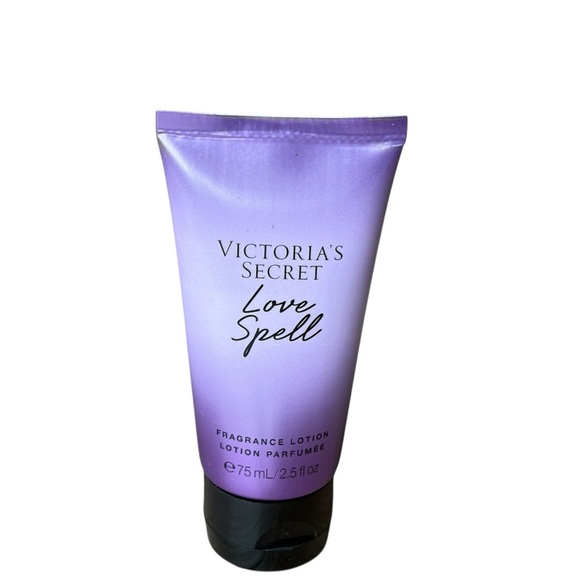 Victoria's Secret Love Spell Fragrance Lotion 2.5 oz - Picture 1 of 4